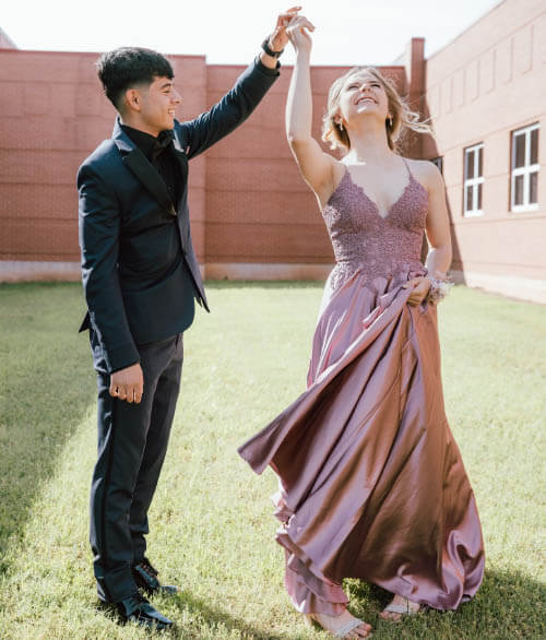 prom couple
